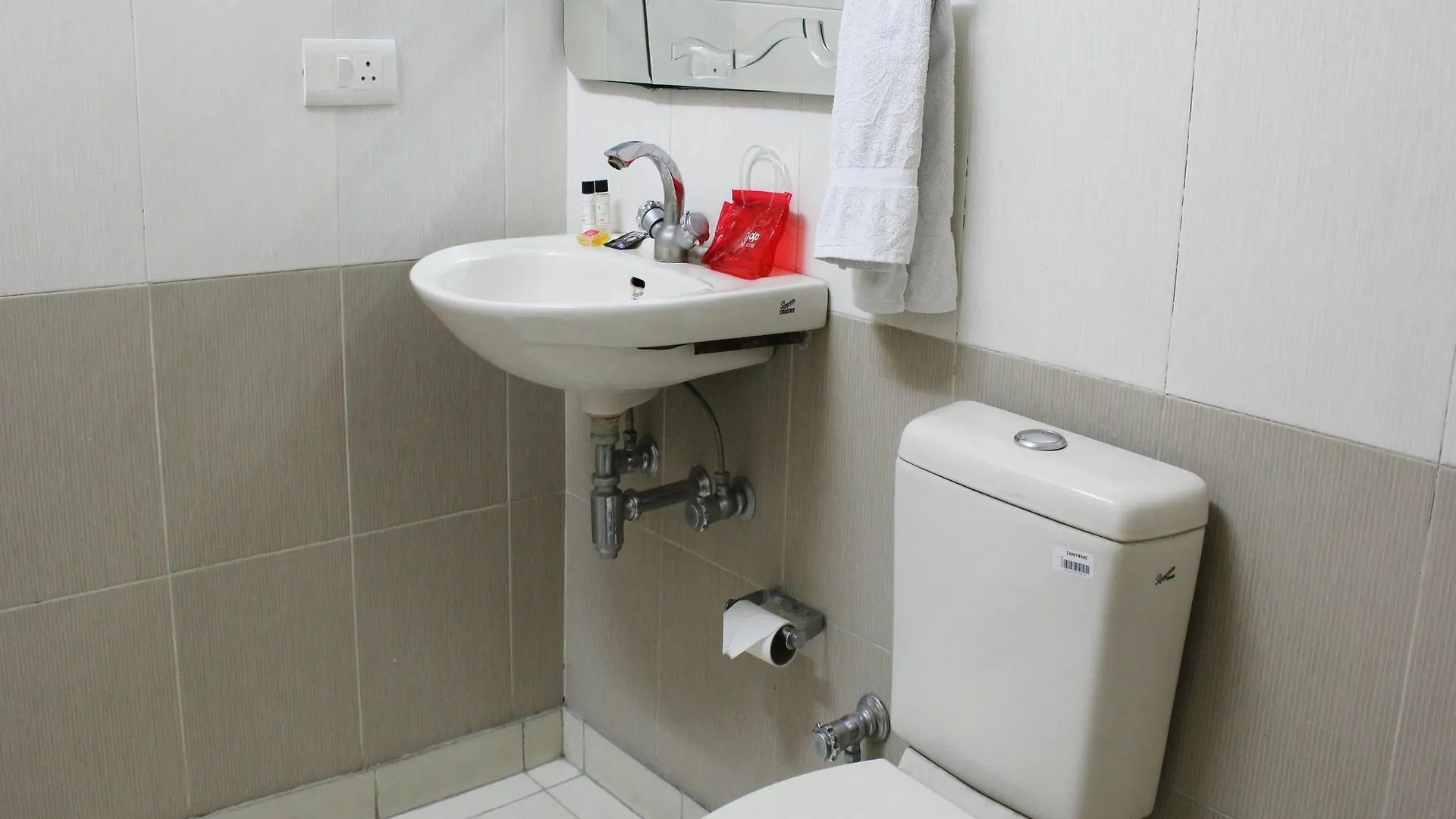 Oyo 2256 Hotel Excellency Gurgaon 2*,  India