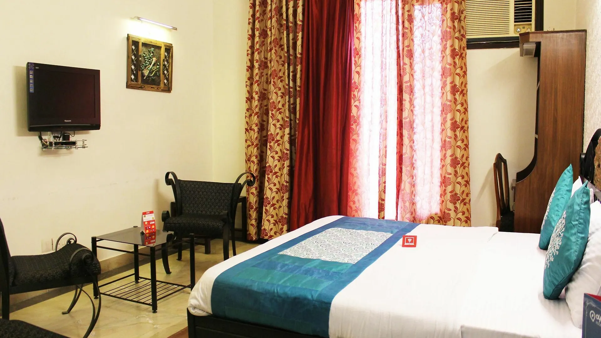 **  Oyo 2256 Hotel Excellency Gurgaon India