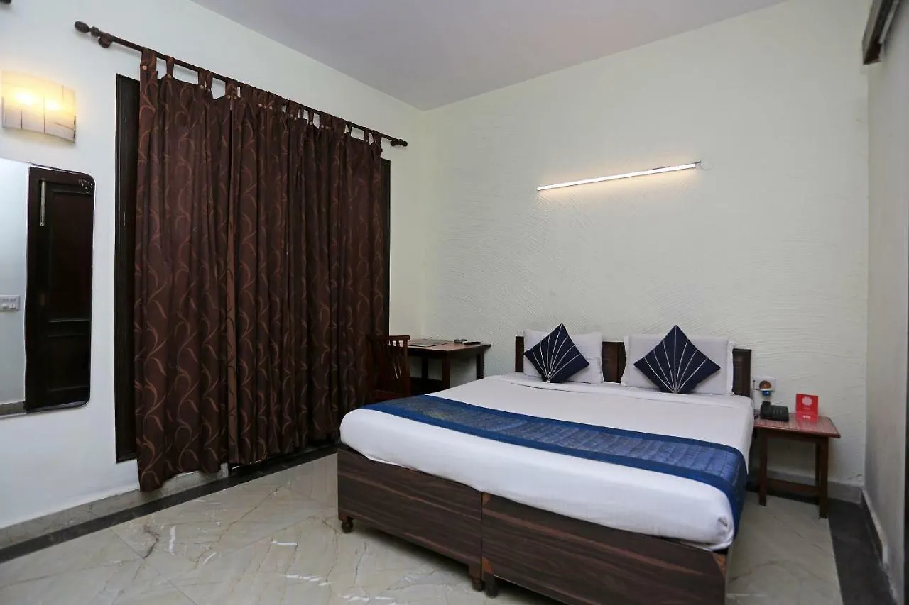 Oyo 2256 Hotel Excellency Gurgaon