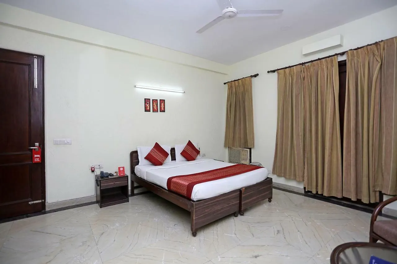 **  Oyo 2256 Hotel Excellency Gurgaon India